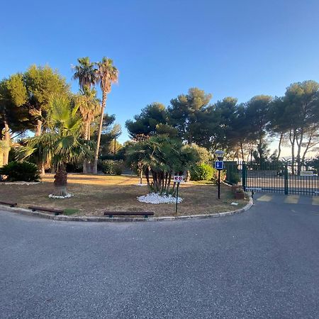 Appartement Face Mer Et Port Santa Lucia Climatise Et Wifi Сен-Рафаэль Экстерьер фото