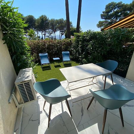 Appartement Face Mer Et Port Santa Lucia Climatise Et Wifi Сен-Рафаэль Экстерьер фото