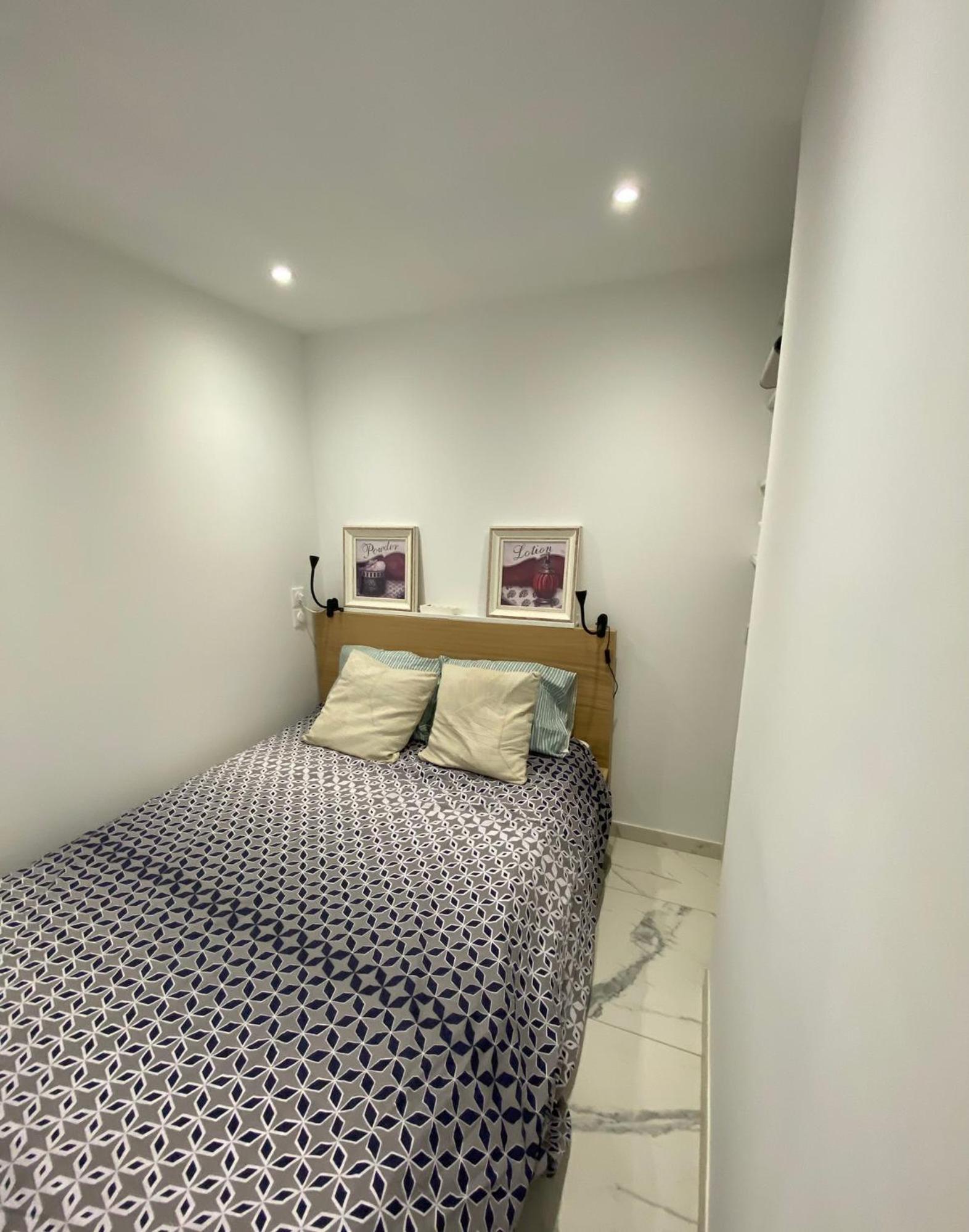 Appartement Face Mer Et Port Santa Lucia Climatise Et Wifi Сен-Рафаэль Экстерьер фото