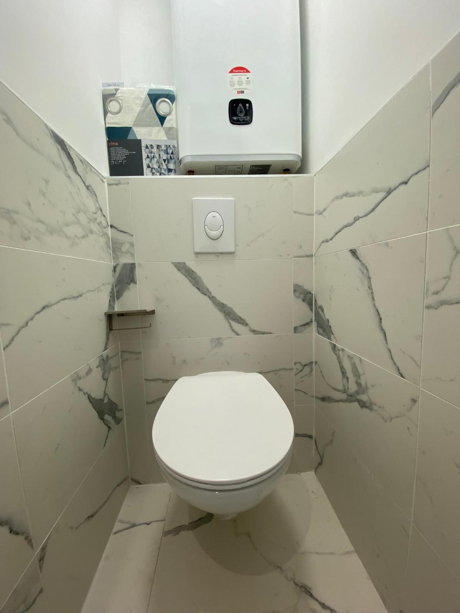 Appartement Face Mer Et Port Santa Lucia Climatise Et Wifi Сен-Рафаэль Экстерьер фото
