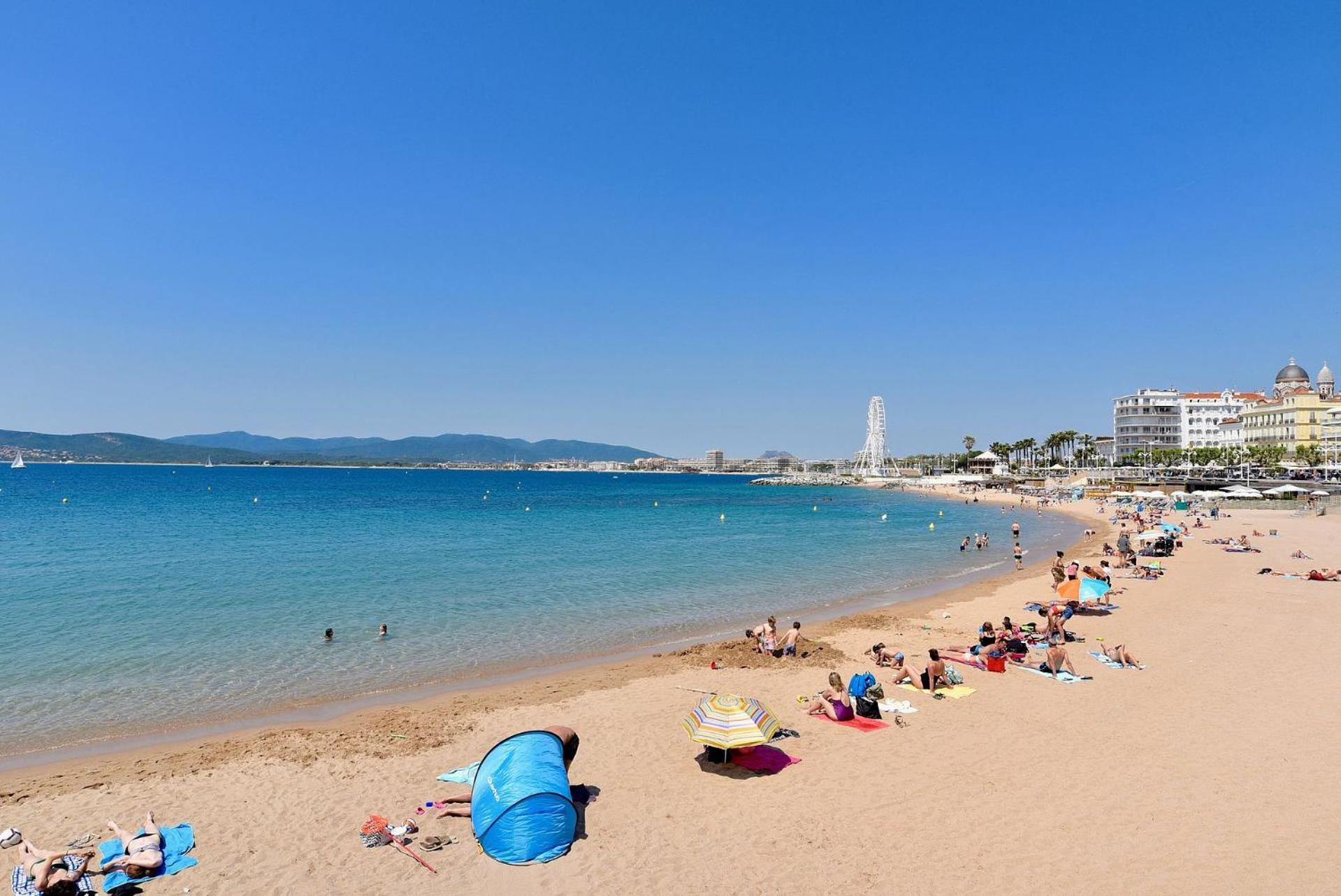 Appartement Face Mer Et Port Santa Lucia Climatise Et Wifi Сен-Рафаэль Экстерьер фото